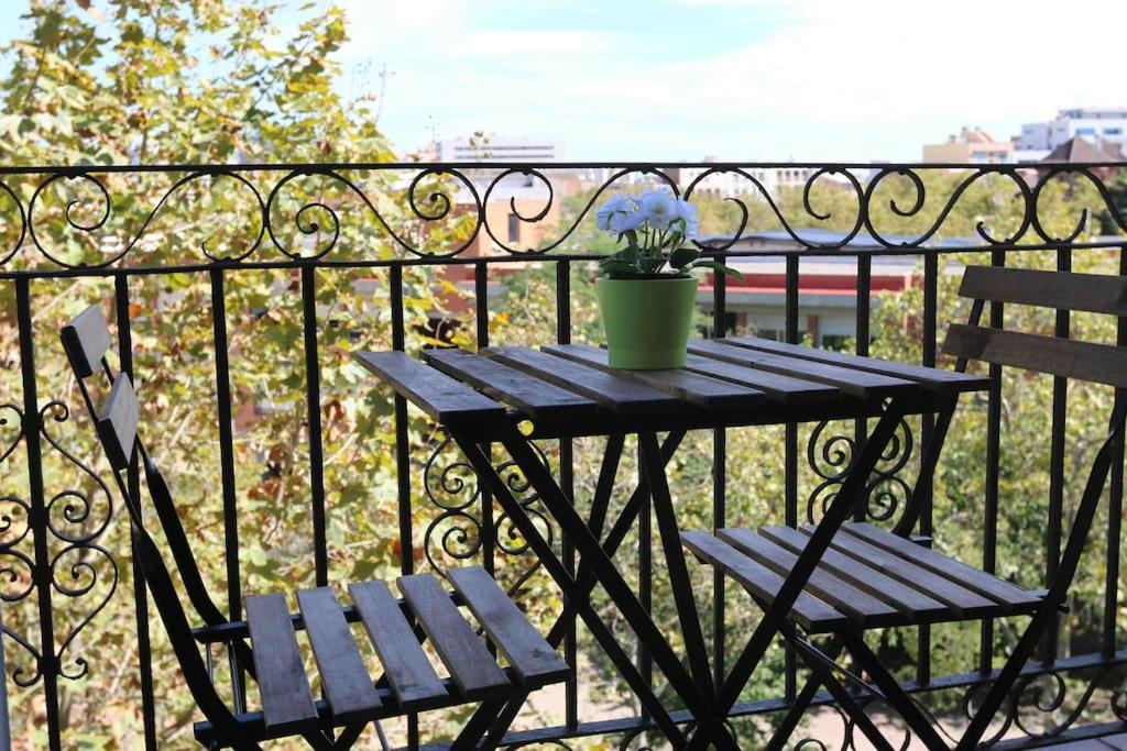 Lovely & Bright Vila Olimpica Beach Apartment Barcelone Extérieur photo