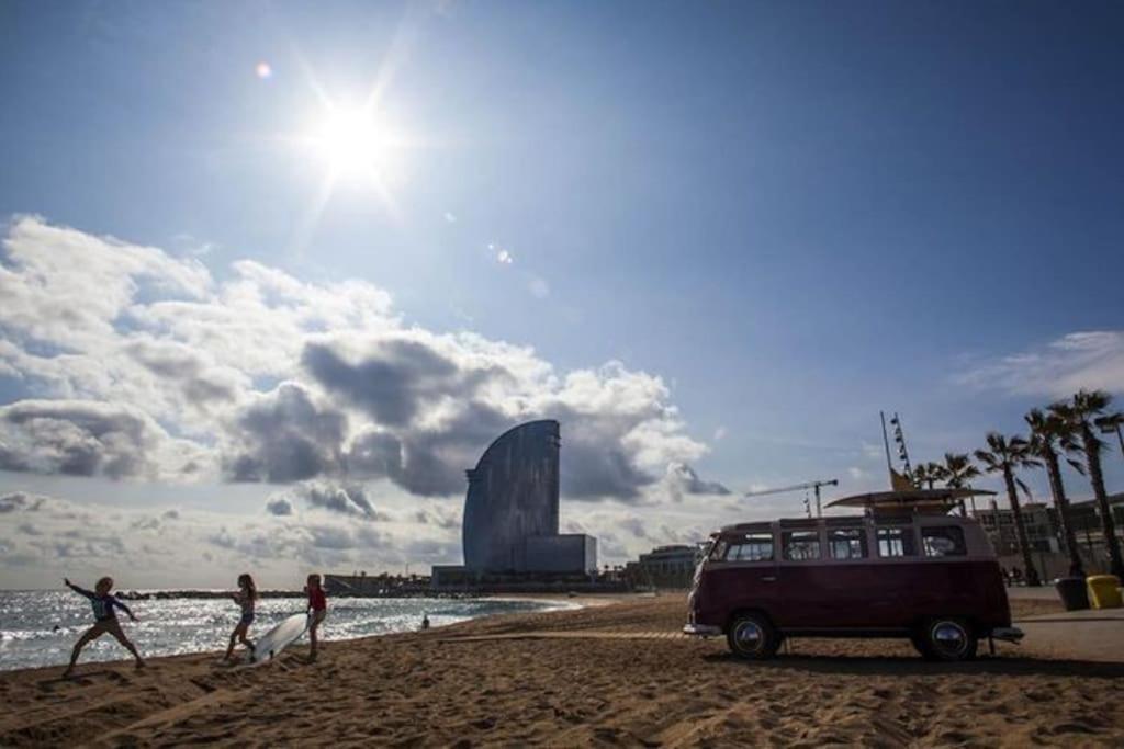 Lovely & Bright Vila Olimpica Beach Apartment Barcelone Extérieur photo